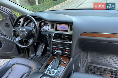 Внедорожник / Кроссовер Audi Q7 2013 в 