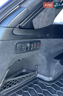 Внедорожник / Кроссовер Audi Q7 2017 в 