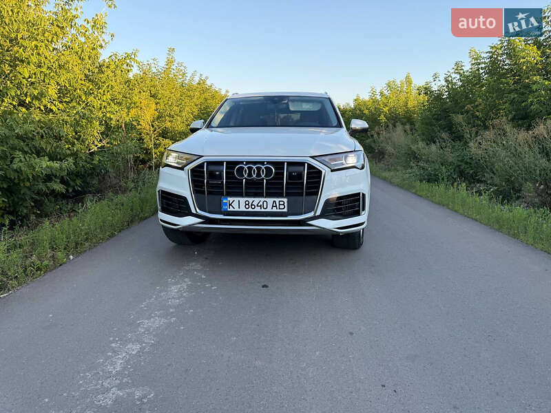 Внедорожник / Кроссовер Audi Q7 2021 в Киеве