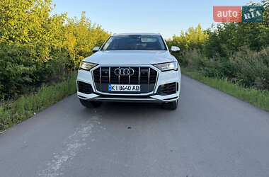 Внедорожник / Кроссовер Audi Q7 2021 в 