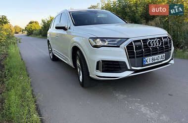 Внедорожник / Кроссовер Audi Q7 2021 в 
