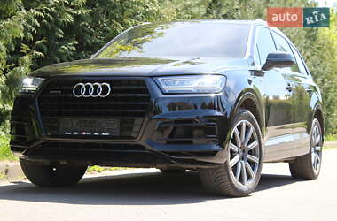 Позашляховик / Кросовер Audi Q7 2018 в Рівному