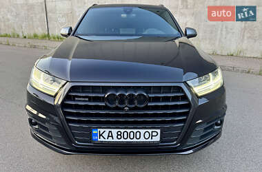 Внедорожник / Кроссовер Audi Q7 2017 в 