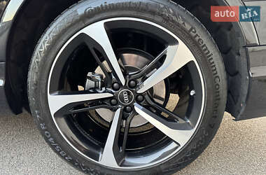 Внедорожник / Кроссовер Audi Q7 2017 в 