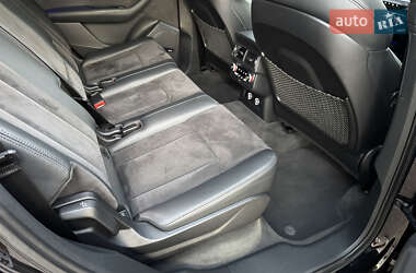 Внедорожник / Кроссовер Audi Q7 2017 в 