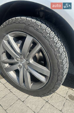 Внедорожник / Кроссовер Audi Q7 2010 в 