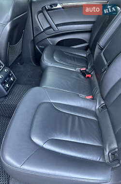 Внедорожник / Кроссовер Audi Q7 2010 в 