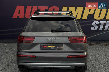 Внедорожник / Кроссовер Audi Q7 2017 в 