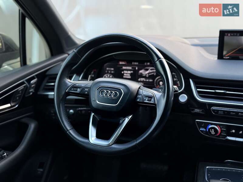 Внедорожник / Кроссовер Audi Q7 2017 в Львове