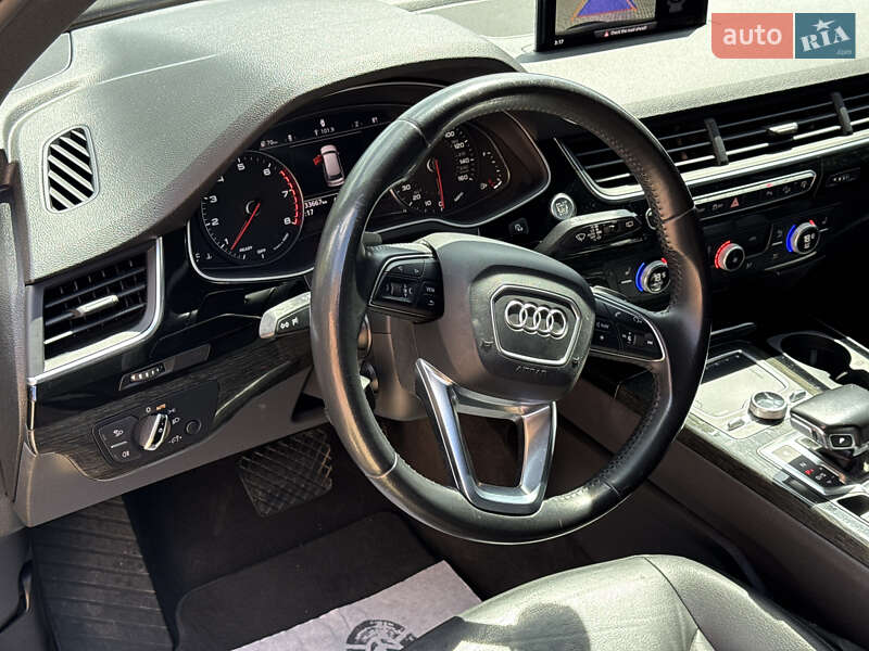 Внедорожник / Кроссовер Audi Q7 2016 в Мукачево
