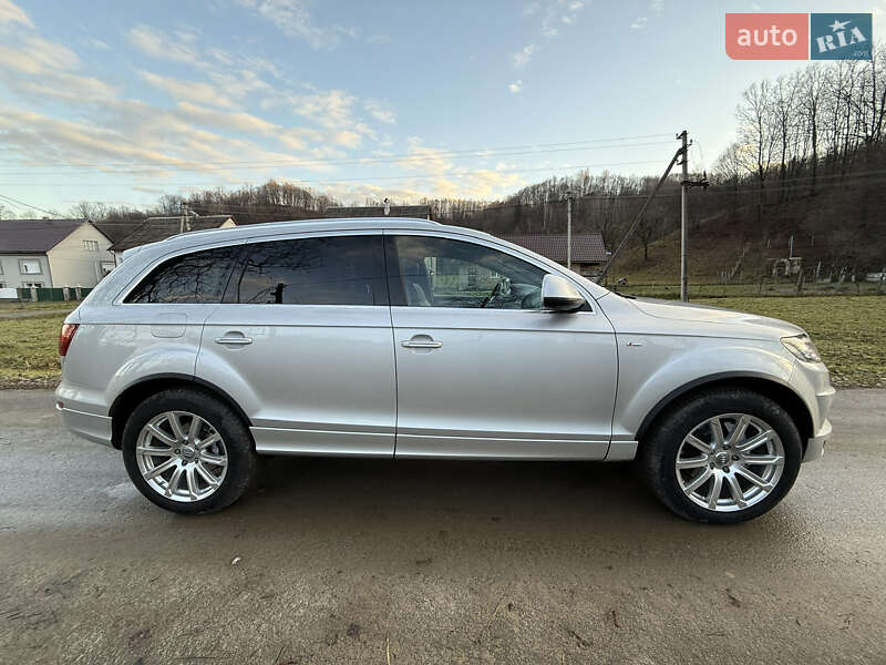 Внедорожник / Кроссовер Audi Q7 2010 в Тячеве