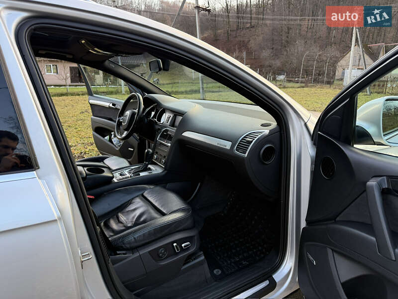 Внедорожник / Кроссовер Audi Q7 2010 в Тячеве