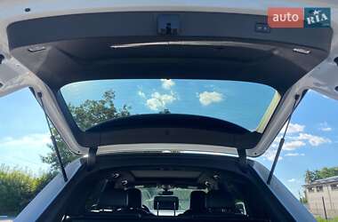 Внедорожник / Кроссовер Audi Q7 2016 в 