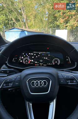 Внедорожник / Кроссовер Audi Q7 2021 в 