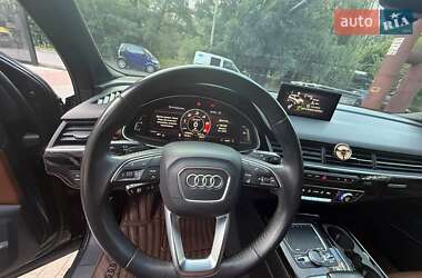 Внедорожник / Кроссовер Audi Q7 2018 в 
