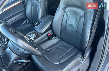 Внедорожник / Кроссовер Audi Q7 2013 в 