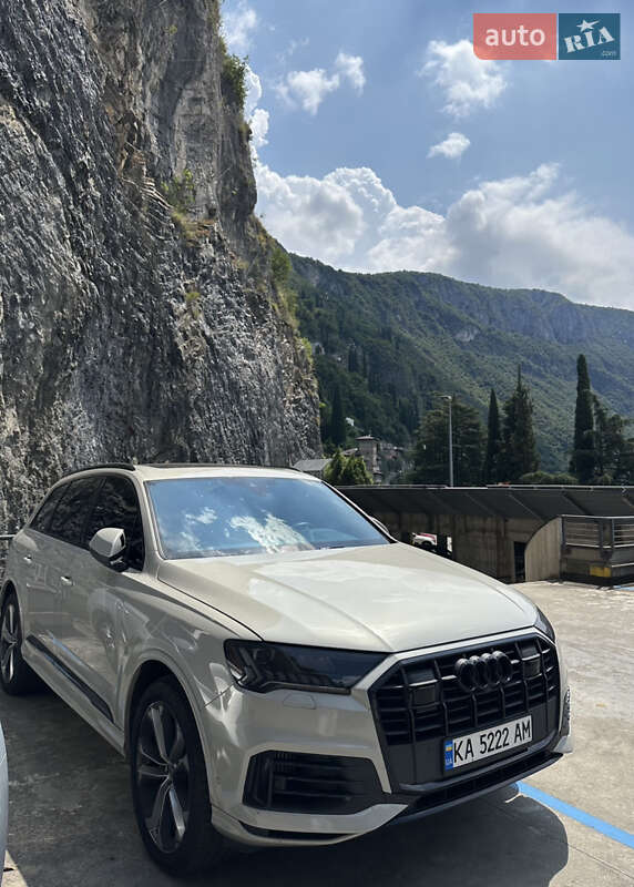 Внедорожник / Кроссовер Audi Q7 2022 в Киеве