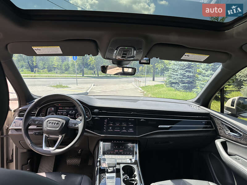 Внедорожник / Кроссовер Audi Q7 2022 в Киеве