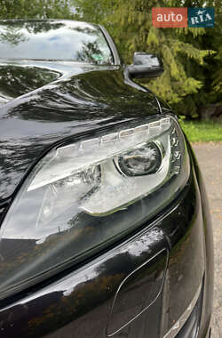 Позашляховик / Кросовер Audi Q7 2012 в 