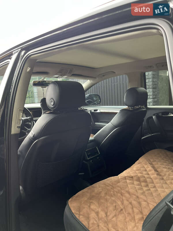 Внедорожник / Кроссовер Audi Q7 2012 в Луцке