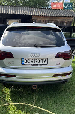 Внедорожник / Кроссовер Audi Q7 2011 в 
