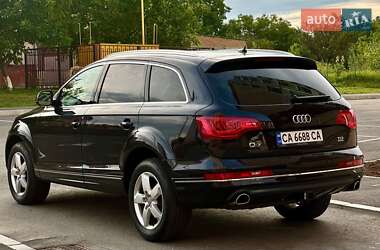 Внедорожник / Кроссовер Audi Q7 2015 в 