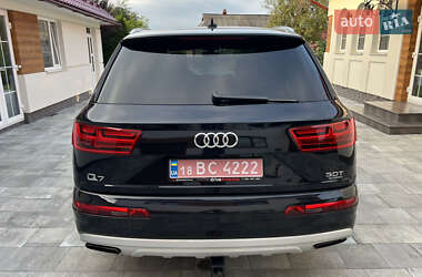 Внедорожник / Кроссовер Audi Q7 2017 в 