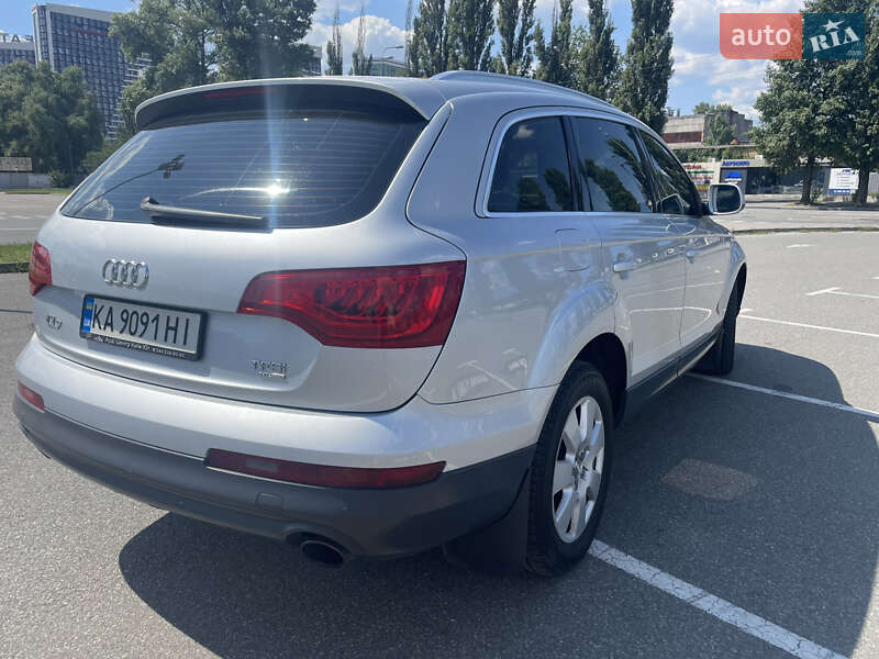 Внедорожник / Кроссовер Audi Q7 2012 в Киеве