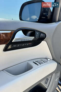 Внедорожник / Кроссовер Audi Q7 2013 в 