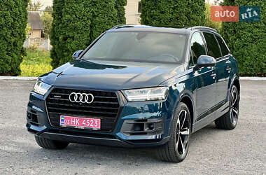 Внедорожник / Кроссовер Audi Q7 2019 в 