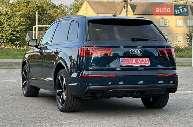 Внедорожник / Кроссовер Audi Q7 2019 в 