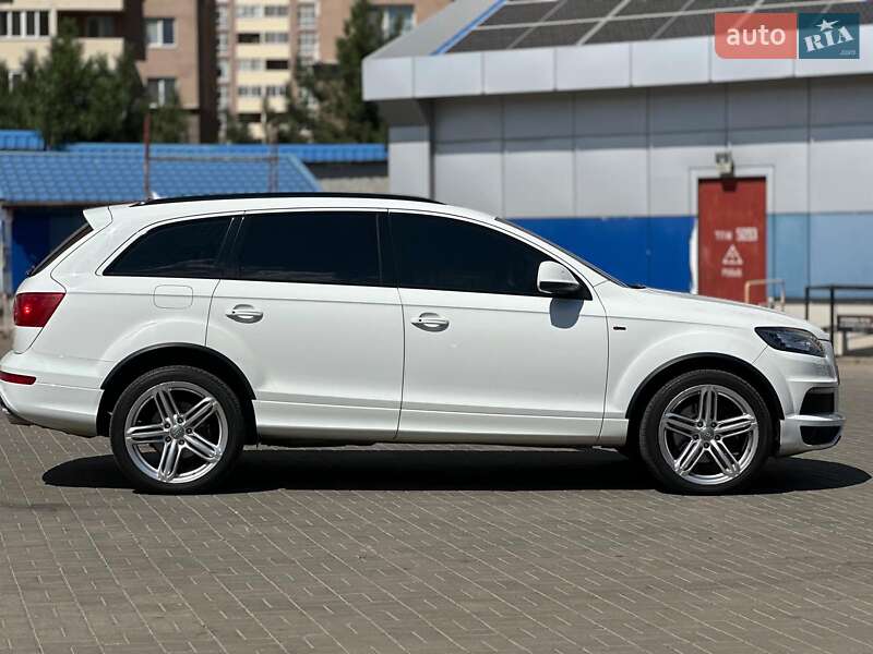 Внедорожник / Кроссовер Audi Q7 2012 в Одессе
