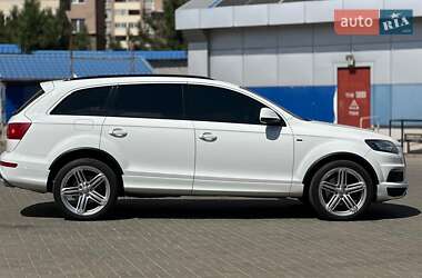Внедорожник / Кроссовер Audi Q7 2012 в 