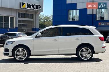 Внедорожник / Кроссовер Audi Q7 2012 в 