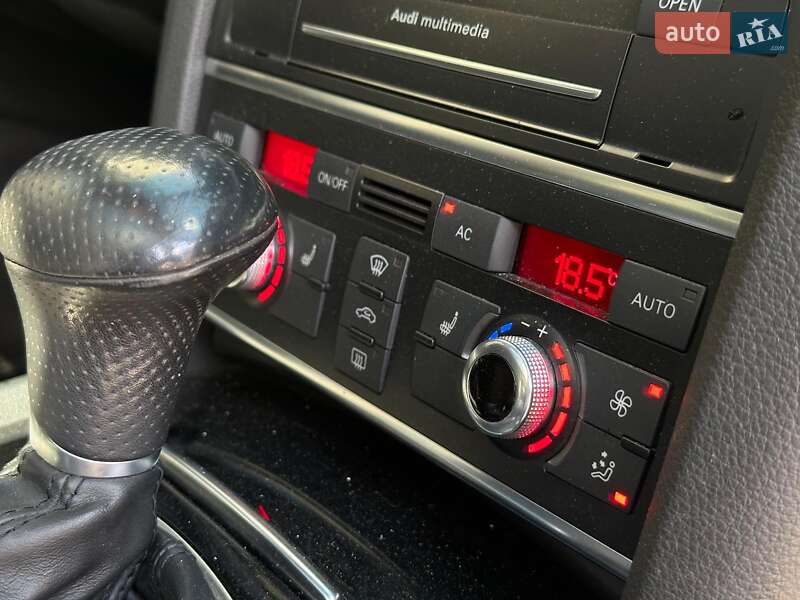 Внедорожник / Кроссовер Audi Q7 2012 в Одессе