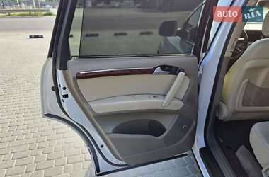 Внедорожник / Кроссовер Audi Q7 2012 в 