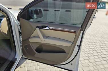 Внедорожник / Кроссовер Audi Q7 2012 в 
