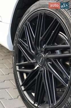 Позашляховик / Кросовер Audi Q7 2016 в 