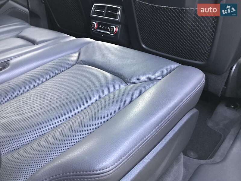 Внедорожник / Кроссовер Audi Q7 2016 в Луцке