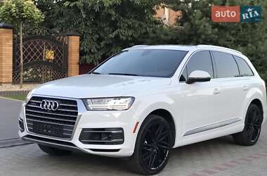 Позашляховик / Кросовер Audi Q7 2016 в 