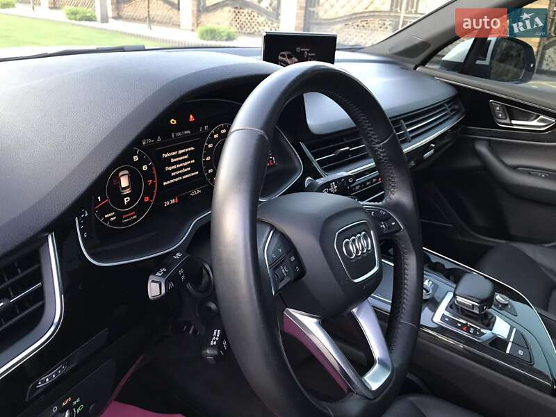 Внедорожник / Кроссовер Audi Q7 2016 в Луцке