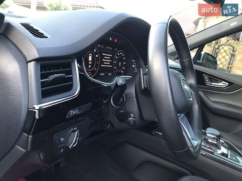 Внедорожник / Кроссовер Audi Q7 2016 в Луцке