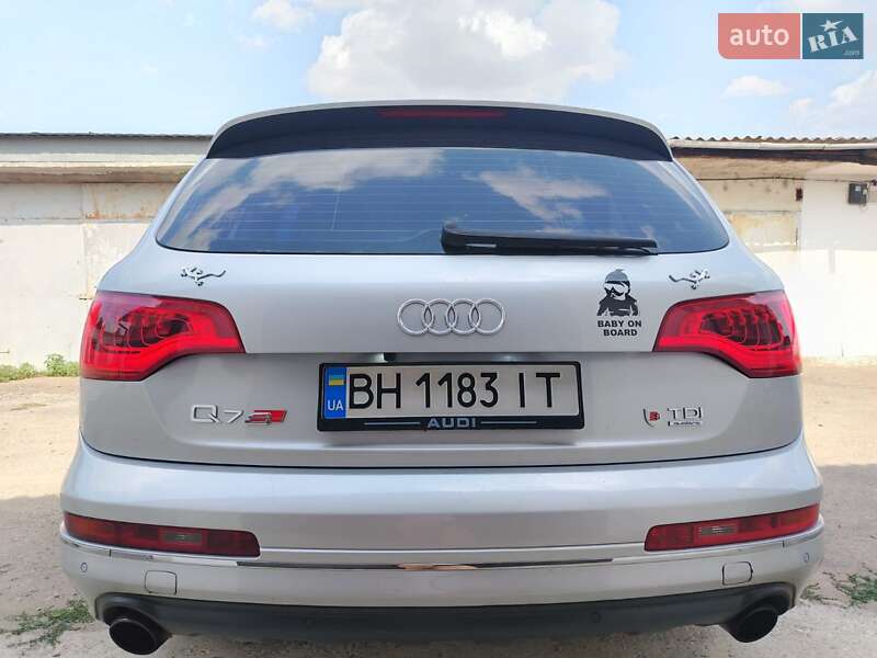 Позашляховик / Кросовер Audi Q7 2010 в Ізмаїлі