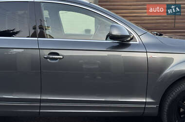 Внедорожник / Кроссовер Audi Q7 2014 в 
