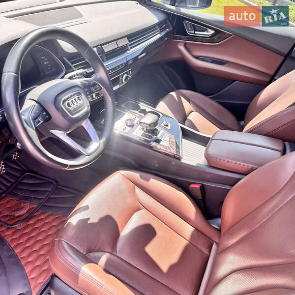 Внедорожник / Кроссовер Audi Q7 2017 в Тернополе