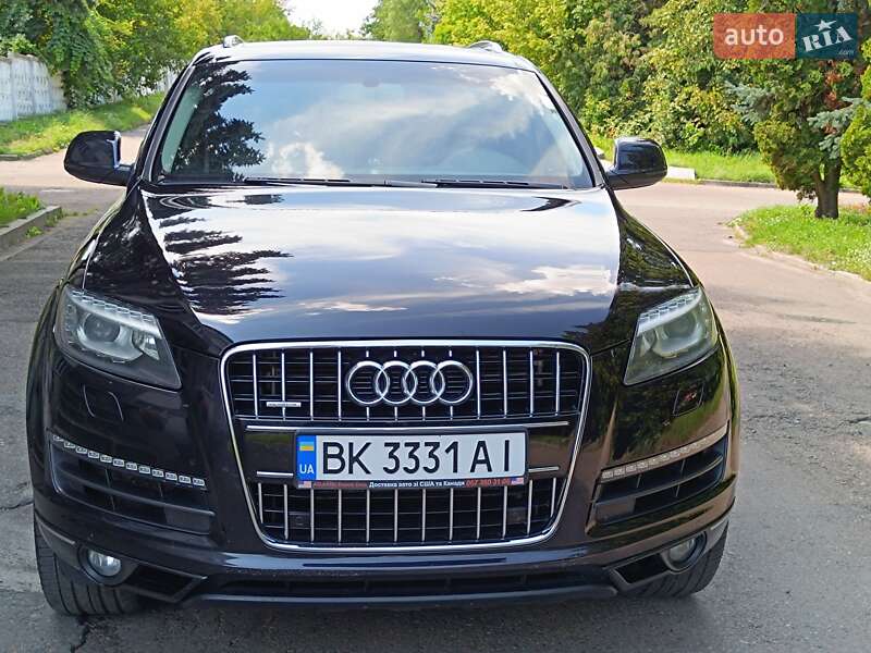 Внедорожник / Кроссовер Audi Q7 2014 в Ровно