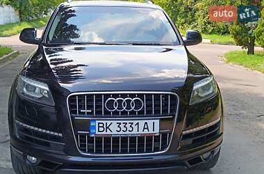 Внедорожник / Кроссовер Audi Q7 2014 в 