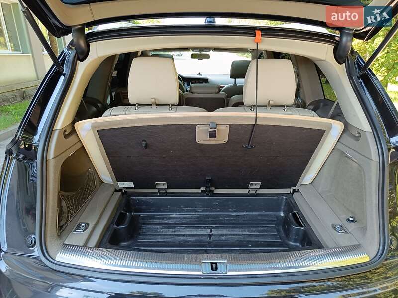 Внедорожник / Кроссовер Audi Q7 2014 в Ровно