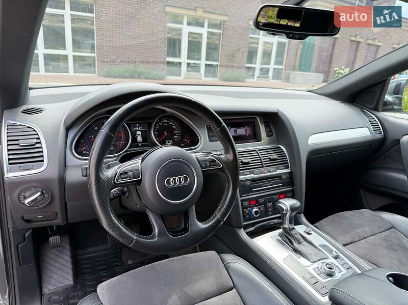 Внедорожник / Кроссовер Audi Q7 2012 в Киеве