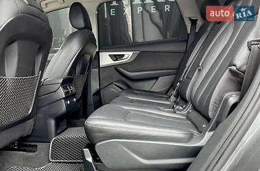 Внедорожник / Кроссовер Audi Q7 2015 в 